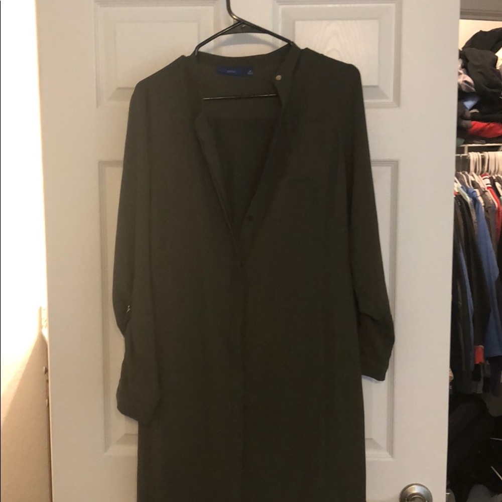 Button up dress with collar